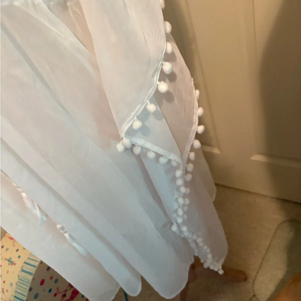 Nine West one size NWT $36 White Sheer Kimono with Pom Pom Trim fun beach cover - Picture 7 of 12
